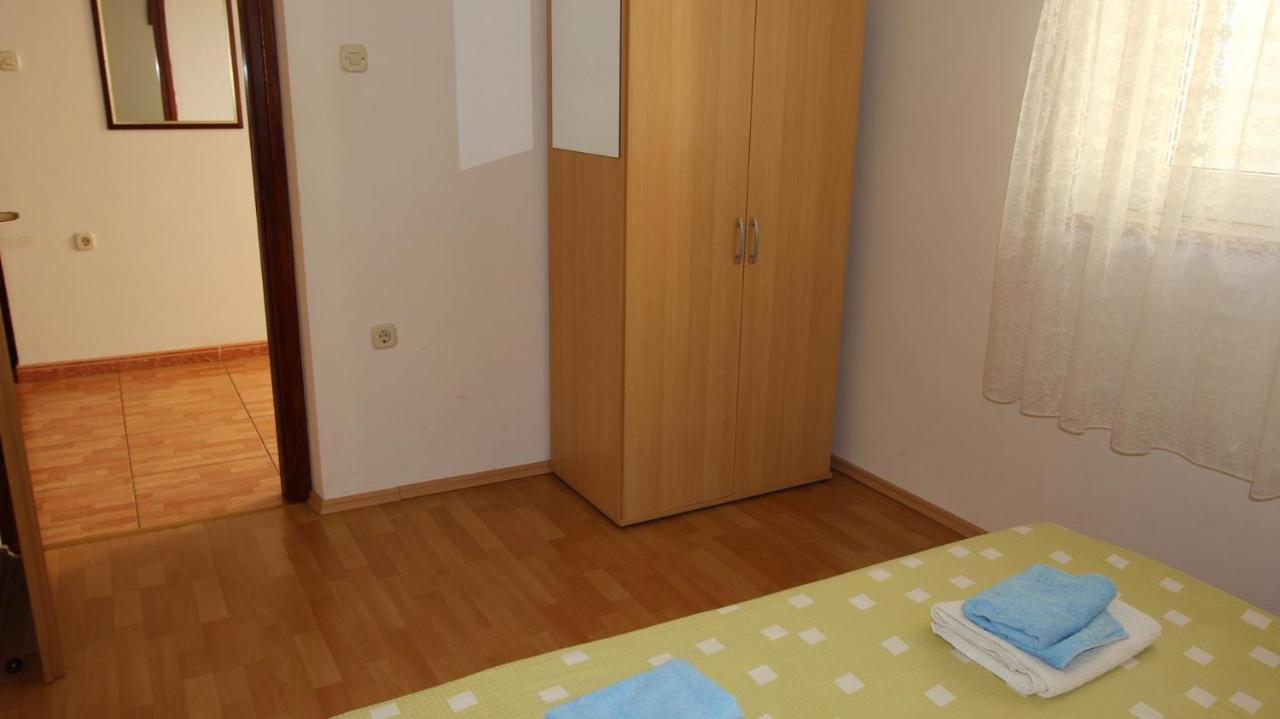 Apartments Ravlić Ana Malinska Zewnętrze zdjęcie