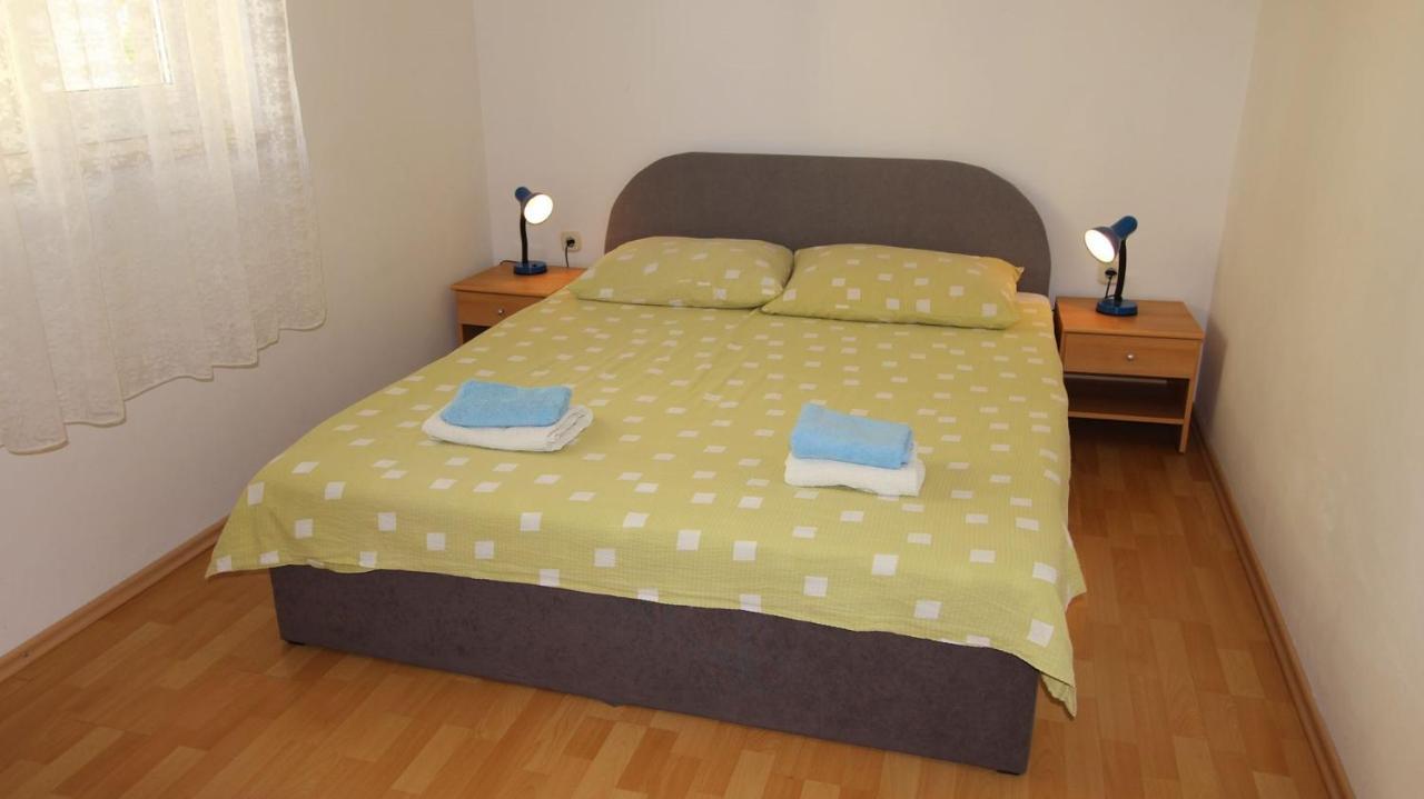 Apartments Ravlić Ana Malinska Zewnętrze zdjęcie