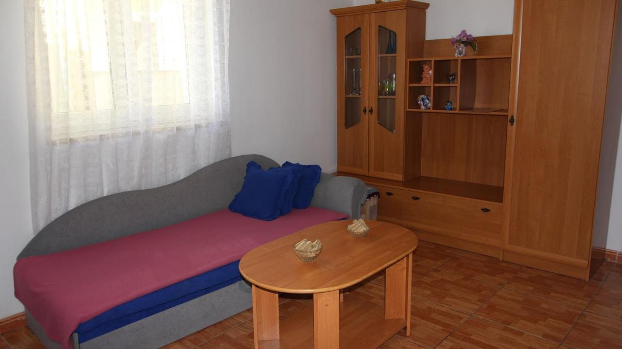 Apartments Ravlić Ana Malinska Zewnętrze zdjęcie