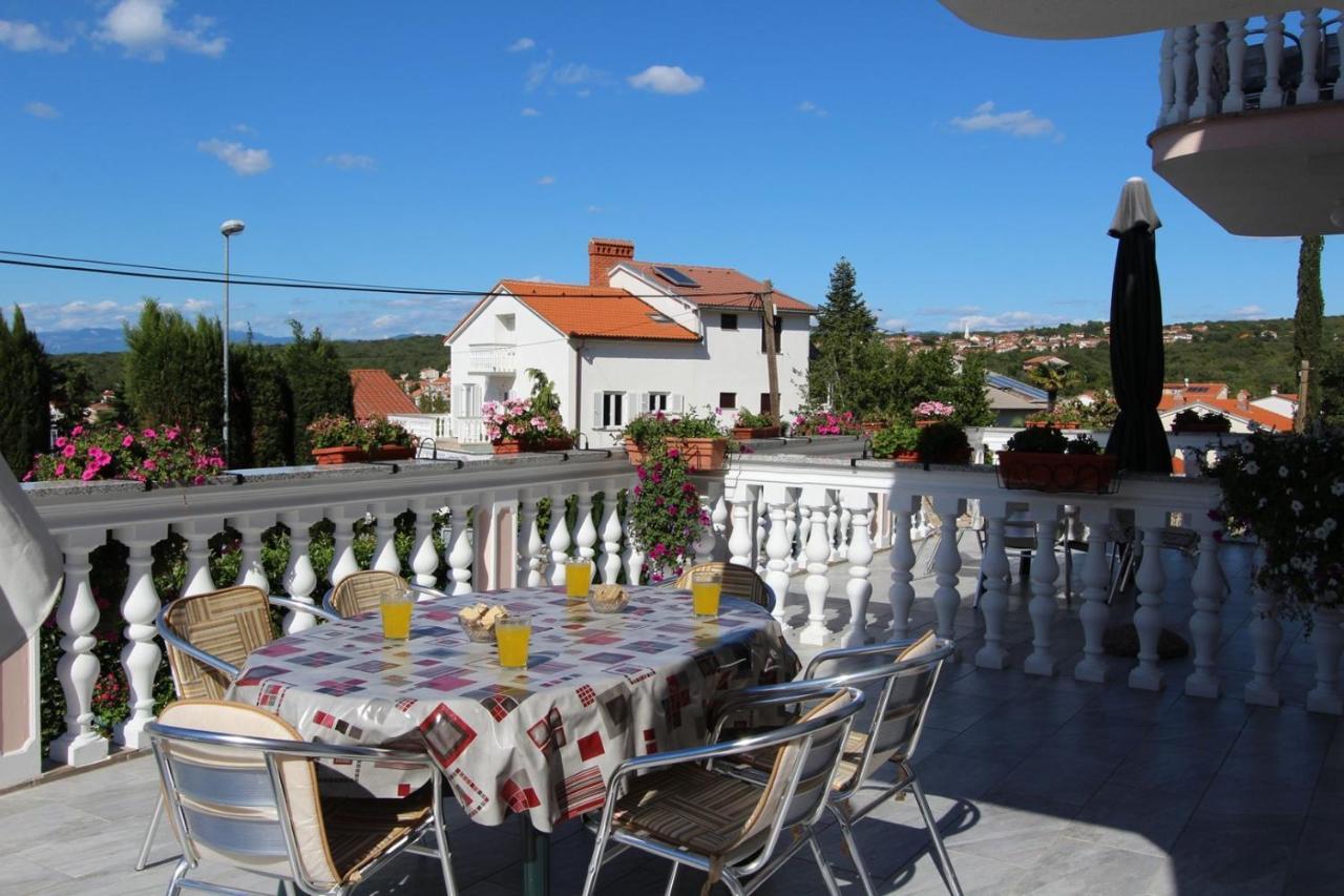 Apartments Ravlić Ana Malinska Zewnętrze zdjęcie